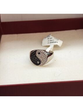 Shimmering Harmony – Sterling Silver Yin & Yang CZ Ring 925
